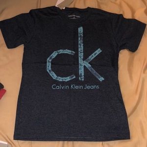 Child size 6 Calvin Klein tee